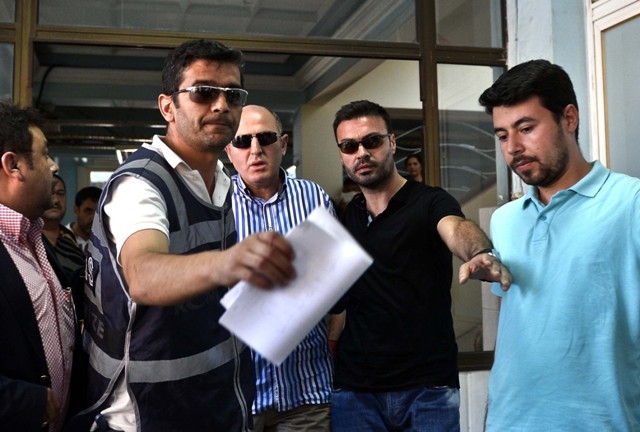 EMNİYETTE PARALEL OPERASYON 50