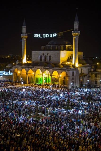 KADİR GECESİ'NDE KONYALILARA MEYDANLAR DAR GELDİ 11