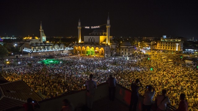 KADİR GECESİ'NDE KONYALILARA MEYDANLAR DAR GELDİ 13