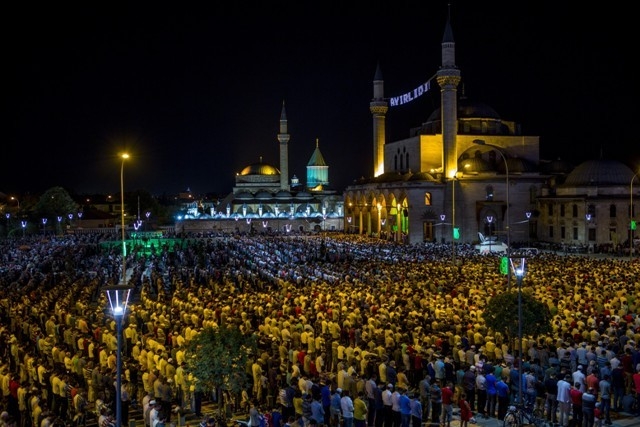 KADİR GECESİ'NDE KONYALILARA MEYDANLAR DAR GELDİ 6