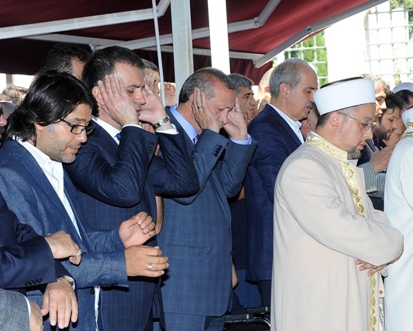 MURAT GÖĞEBAKAN TOPRAĞA VERİLDİ 24
