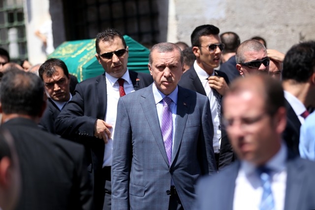 MURAT GÖĞEBAKAN TOPRAĞA VERİLDİ 32