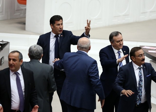 TBMM'Yİ RİNGE ÇEVİRDİLER 59