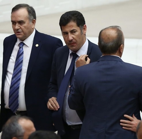 TBMM'Yİ RİNGE ÇEVİRDİLER 61