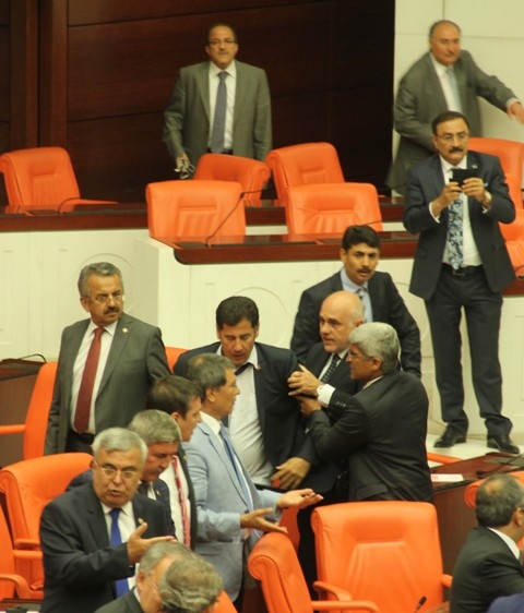 TBMM'Yİ RİNGE ÇEVİRDİLER 81