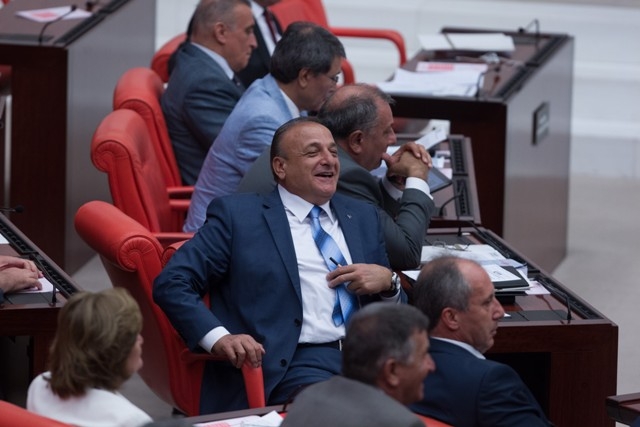 TBMM'Yİ RİNGE ÇEVİRDİLER 86