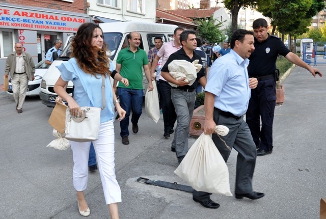 CUMHUR REİSİNİ SEÇTİ 115