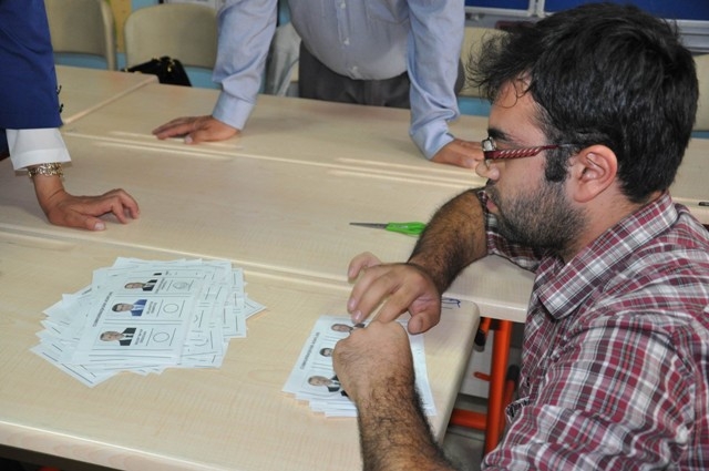 CUMHUR REİSİNİ SEÇTİ 117