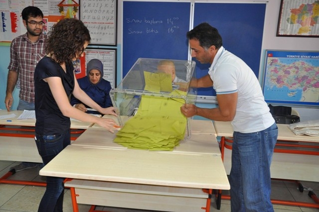 CUMHUR REİSİNİ SEÇTİ 119
