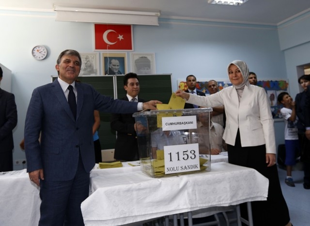 CUMHUR REİSİNİ SEÇTİ 55