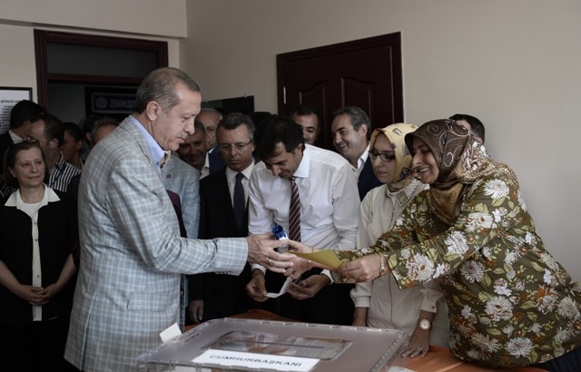 CUMHUR REİSİNİ SEÇTİ 61