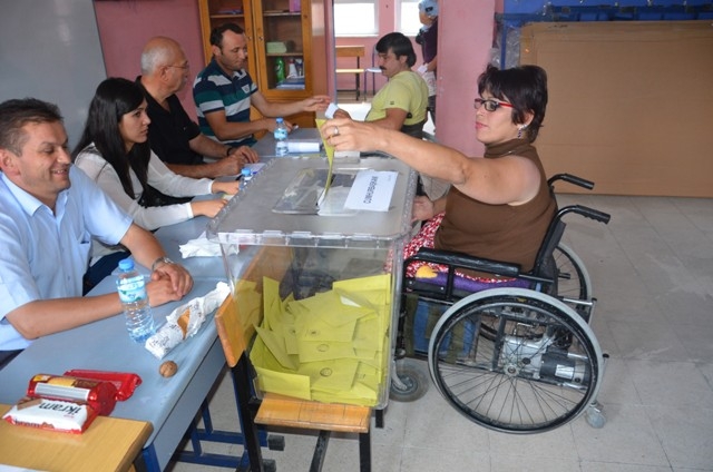 CUMHUR REİSİNİ SEÇTİ 69