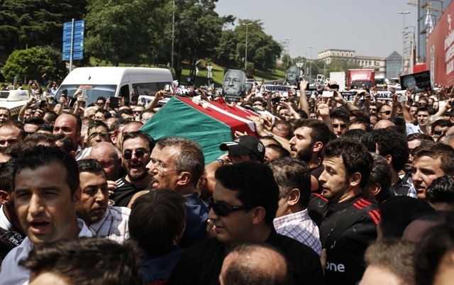 SÜLEYMAN SEBA SON YOLCULUĞUNA UĞURLANDI 63