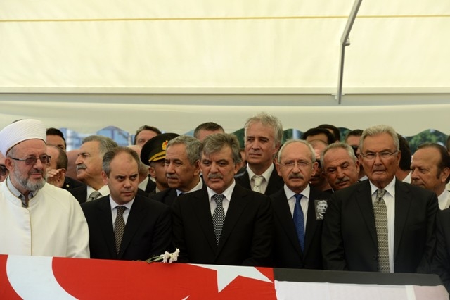 SÜLEYMAN SEBA SON YOLCULUĞUNA UĞURLANDI 95