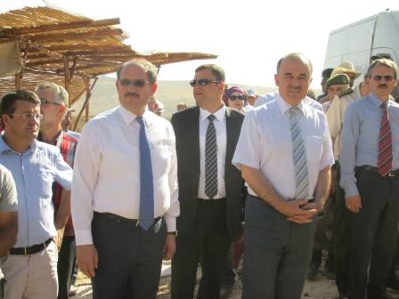 EROL 'VAHYİN İZİNDE' FİLM SETİNİ ZİYARET ETTİ 11