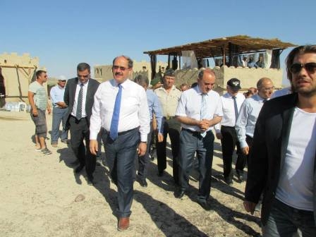 EROL 'VAHYİN İZİNDE' FİLM SETİNİ ZİYARET ETTİ 2