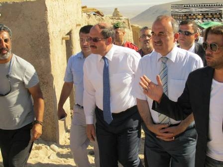EROL 'VAHYİN İZİNDE' FİLM SETİNİ ZİYARET ETTİ 4
