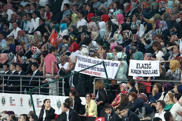 AK PARTİ 1. OLAĞANÜSTÜ KONGRESİ 126