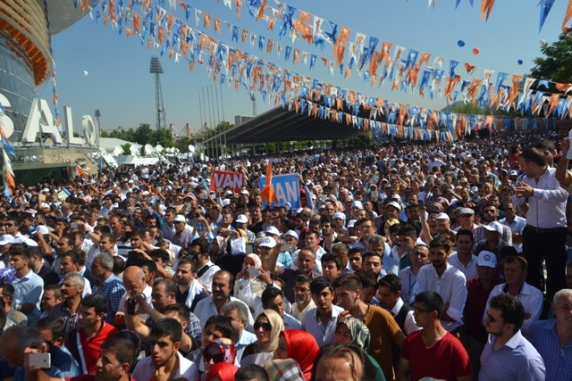 AK PARTİ 1. OLAĞANÜSTÜ KONGRESİ 147