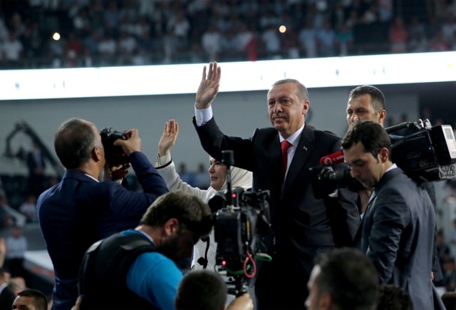 AK PARTİ 1. OLAĞANÜSTÜ KONGRESİ 175