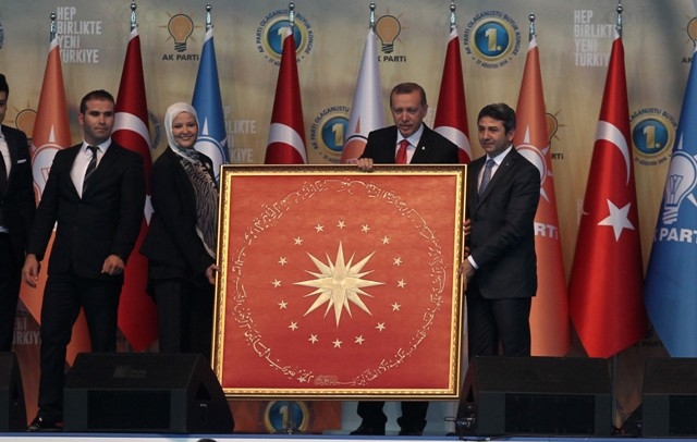 AK PARTİ 1. OLAĞANÜSTÜ KONGRESİ 200