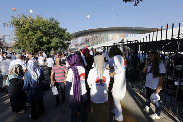 AK PARTİ 1. OLAĞANÜSTÜ KONGRESİ 30