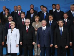 DEVLET BAŞKANLARI NATO ZİRVESİNDE