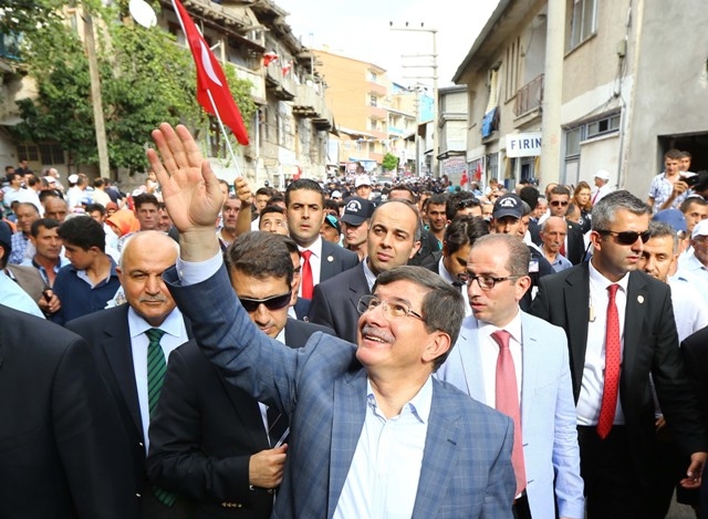 BAŞBAKAN DAVUTOĞLU BABA OCAĞINDA 34