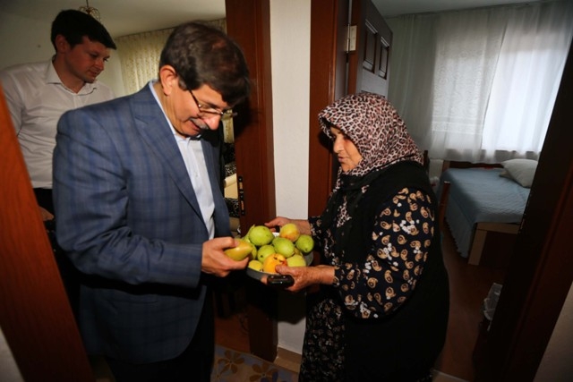BAŞBAKAN DAVUTOĞLU BABA OCAĞINDA 35