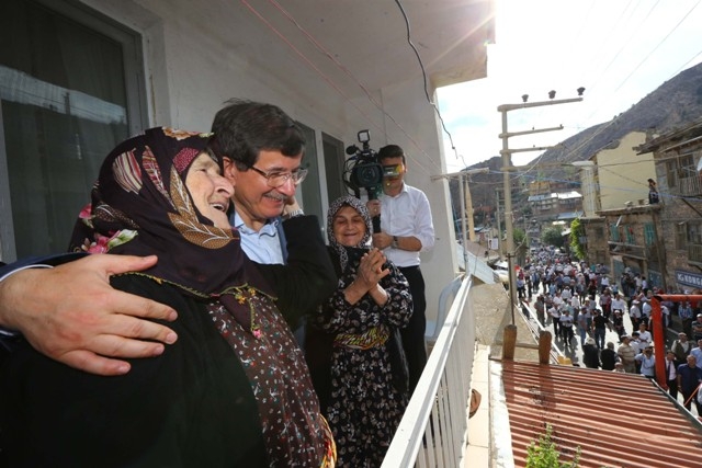 BAŞBAKAN DAVUTOĞLU BABA OCAĞINDA 38