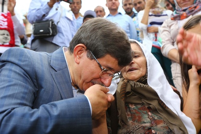 BAŞBAKAN DAVUTOĞLU BABA OCAĞINDA 40