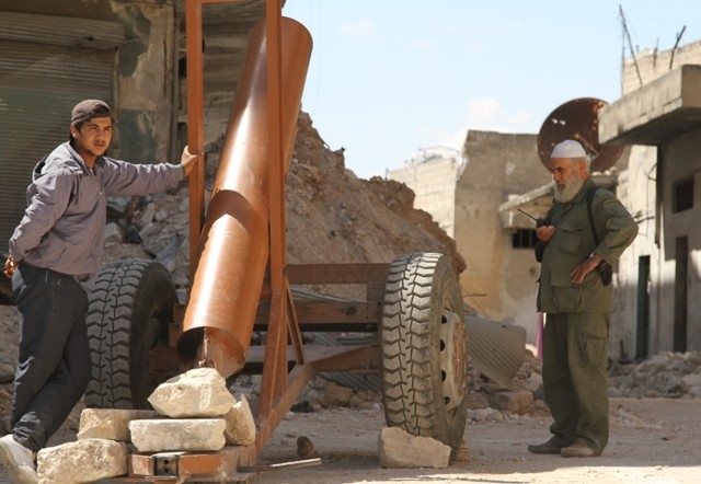 ESAD'IN VARİL BOMBASINA KARŞI MUTFAK TÜPÜ BOMBASI 7