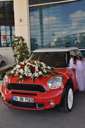 Aslı ile Mehmet Han evlendiler...İŞTE O KARELER 1