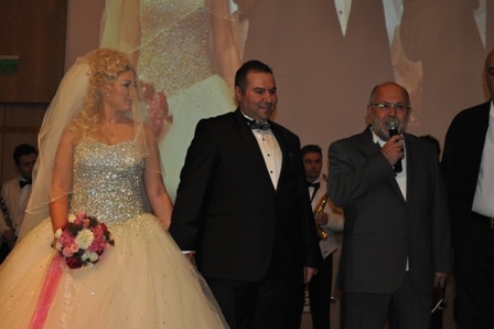 Aslı ile Mehmet Han evlendiler...İŞTE O KARELER 30