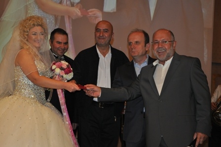 Aslı ile Mehmet Han evlendiler...İŞTE O KARELER 32