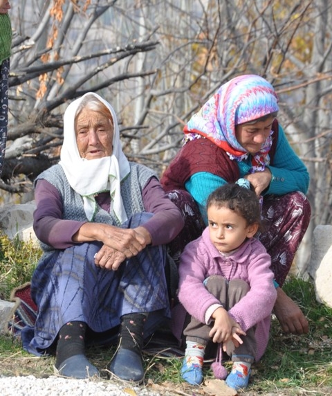 ANA YÜREĞİ NASIL DAYANSIN? 319