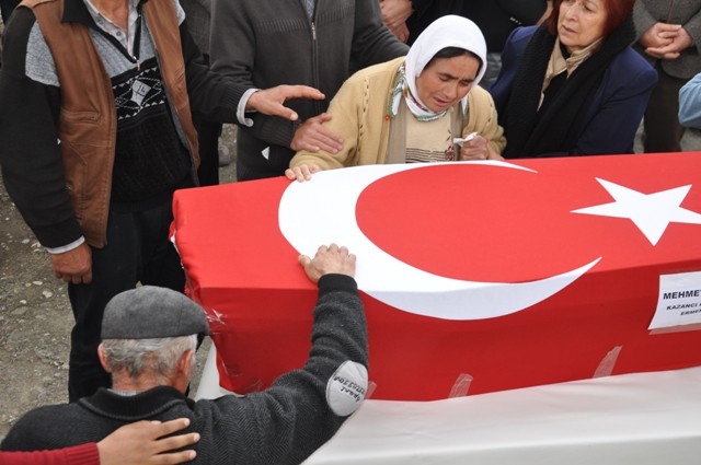 ANA YÜREĞİ NASIL DAYANSIN? 324