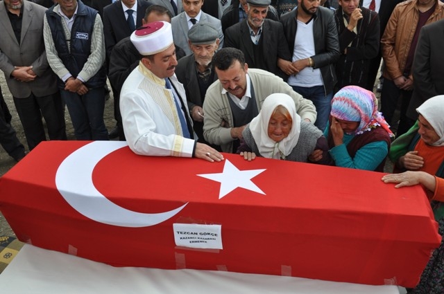 ANA YÜREĞİ NASIL DAYANSIN? 333