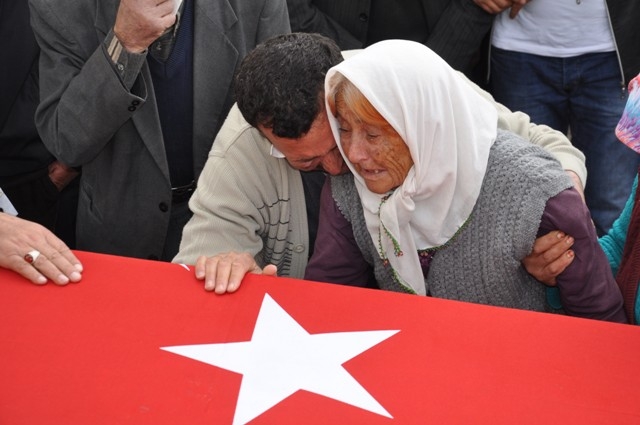 ANA YÜREĞİ NASIL DAYANSIN? 335