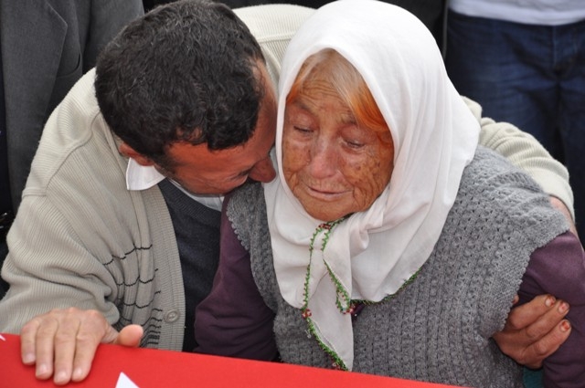 ANA YÜREĞİ NASIL DAYANSIN? 337
