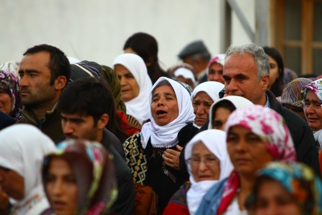 ANA YÜREĞİ NASIL DAYANSIN? 343