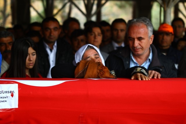 ANA YÜREĞİ NASIL DAYANSIN? 348