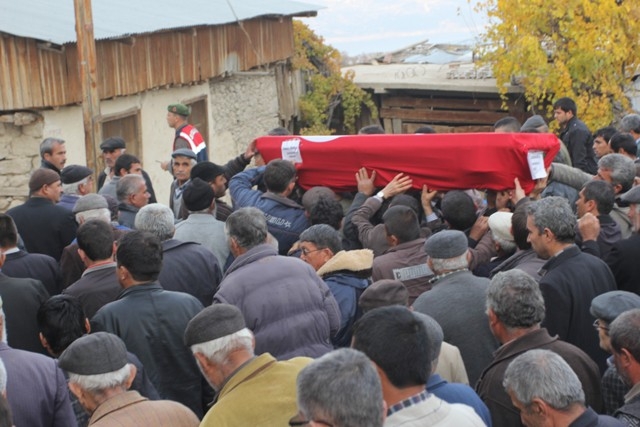 ANA YÜREĞİ NASIL DAYANSIN? 355