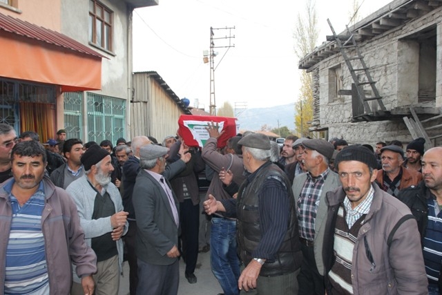 ANA YÜREĞİ NASIL DAYANSIN? 357