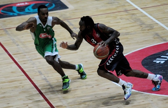 UŞAK SPORTİF:82-TORKU KONYASPOR BASKET:86 4