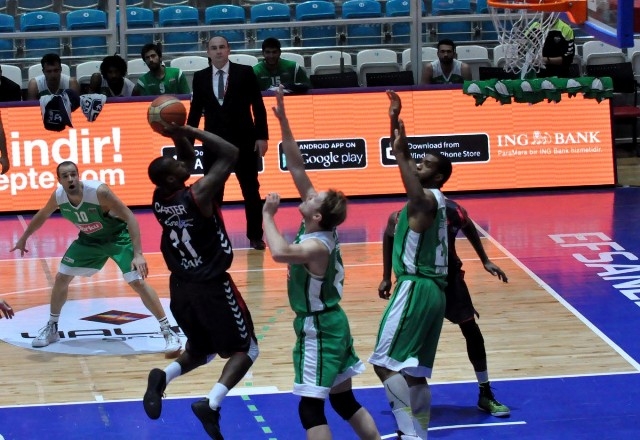 UŞAK SPORTİF:82-TORKU KONYASPOR BASKET:86 8