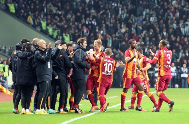 BU GECE BÖYLE BİTMEMELİYDİ 32