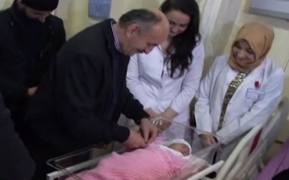 İşte yeni yılın ilk bebekleri 6