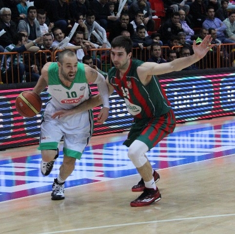 TORKU KONYASPOR: 93 - PINAR KARŞIYAKA:100 13