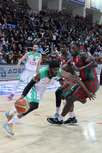 TORKU KONYASPOR: 93 - PINAR KARŞIYAKA:100 9